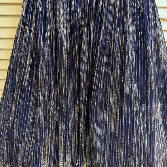 City Studio’s Women’s Sz 1 NEW Elegant Blue and Silver Halter Dress - Picture 5 of 13